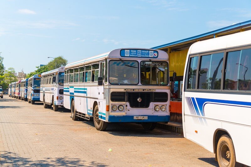 Автобус Коломбо - Хиккадува