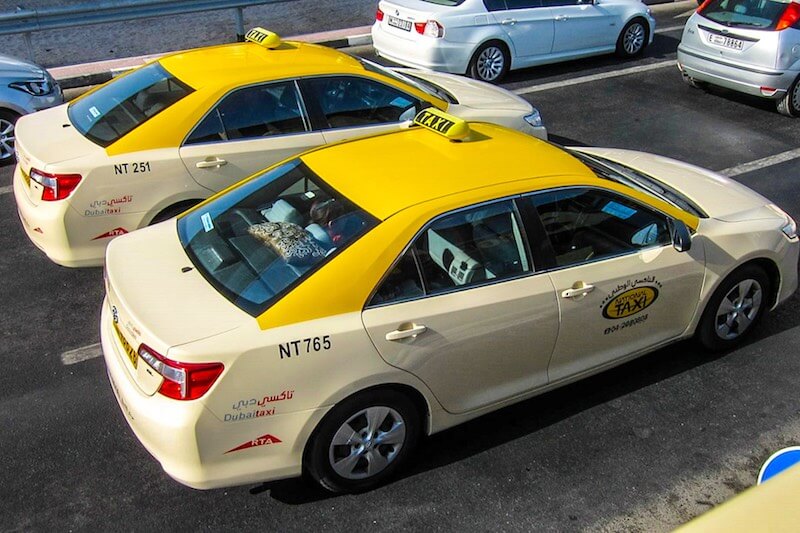 Такси из Дубай в Абу-Даби
