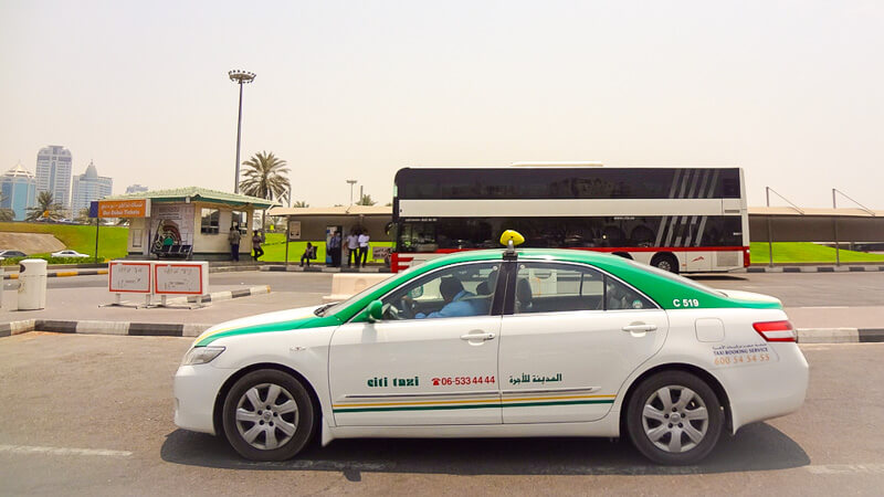 Такси в дубае 2024. Careem такси Дубай. Такси в Абу Даби. Трансфер Абу Даби Дубай. RTA Taxi Dubai.