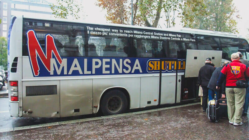 Автобус из аэропорта Мальпенса в Милан