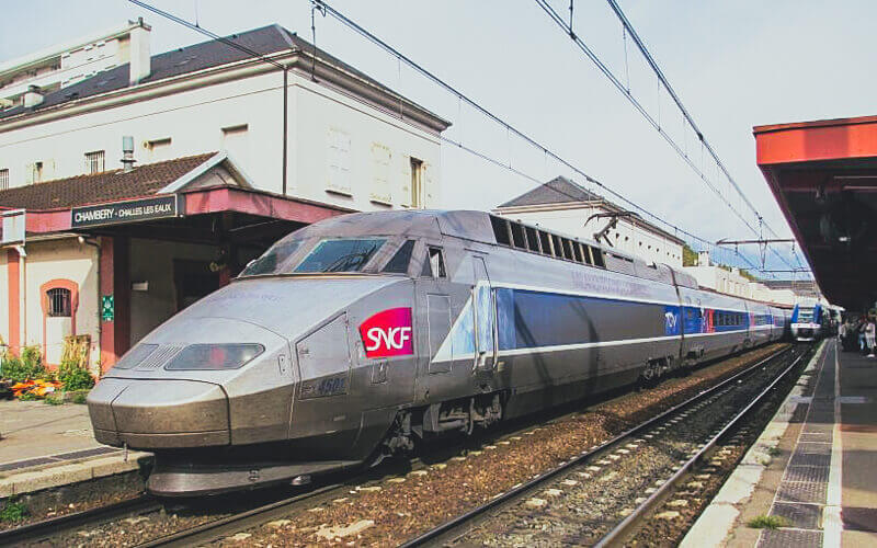 Train from Geneva to Les Arcs